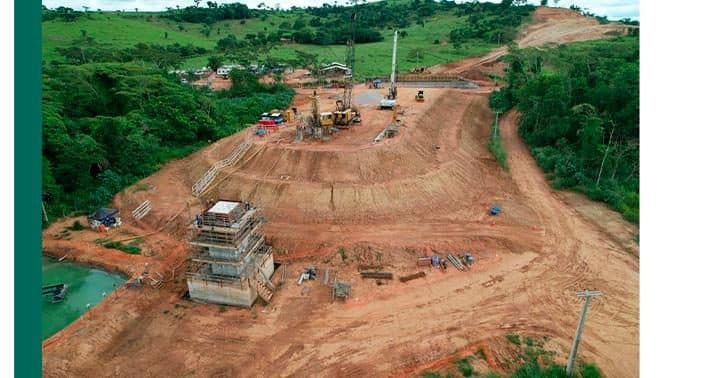 Execução de terraplenagem de obra de infraestrutura